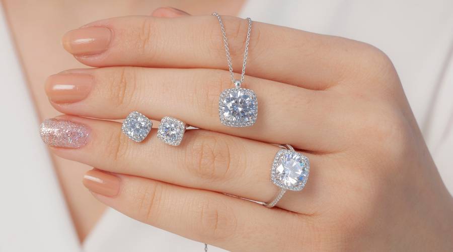 What Are The Benefits Of Wearing Diamonds? CaratCraze