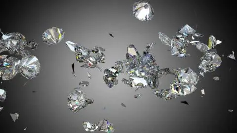 Can A Diamond Break In Half?